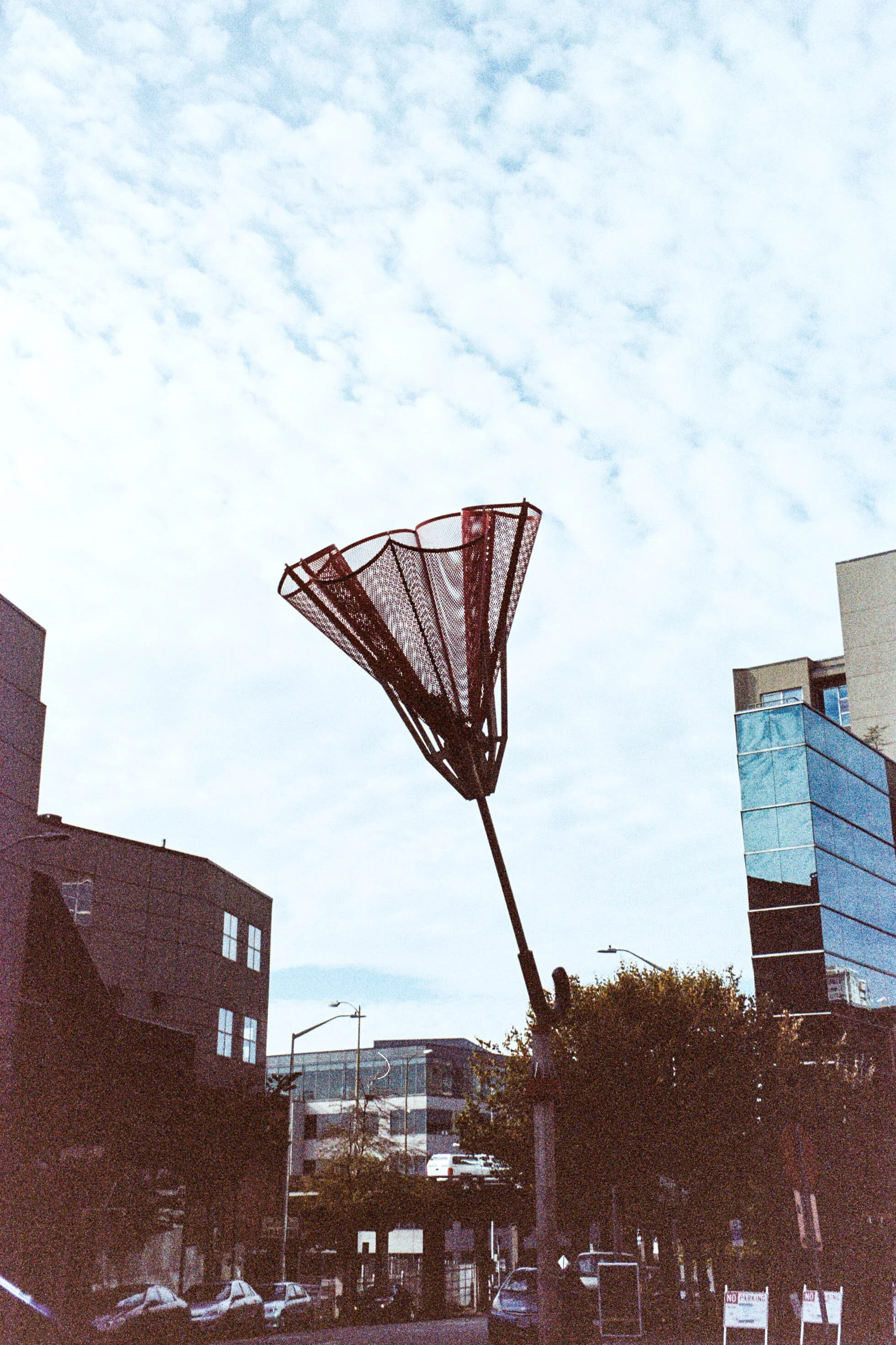 Olympus Infinity SuperZoom 3000 DLX — Broken Camera . Club